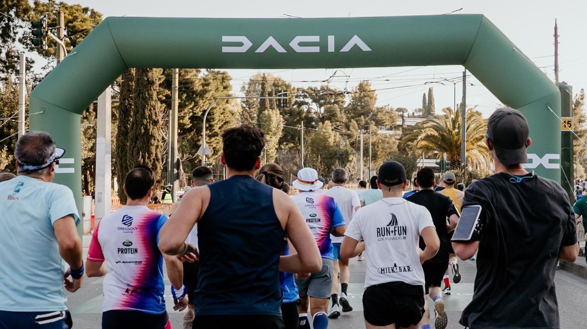 Η Dacia, επίσημος χορηγός του 14ου Ημιμαραθωνίου της Αθήνας
